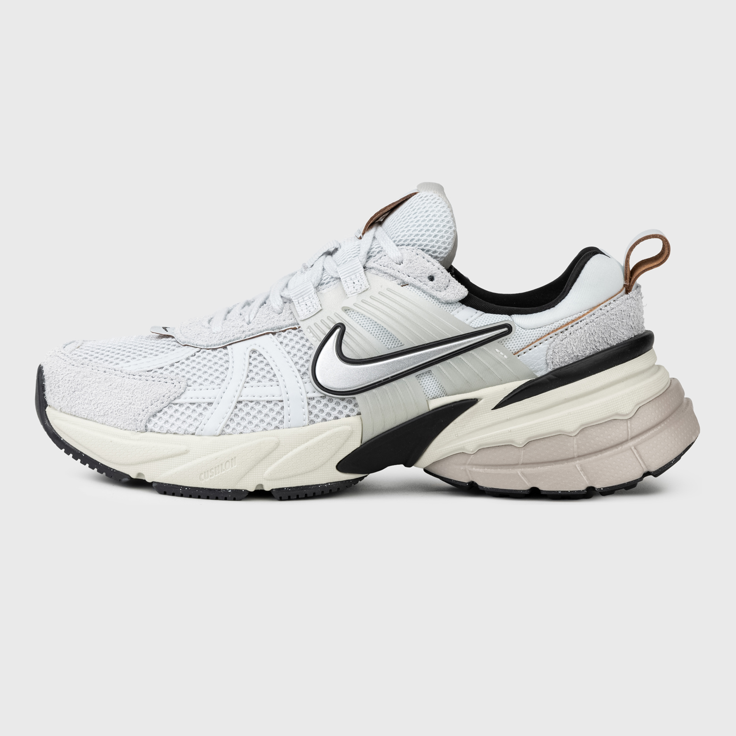 Кроссовки Nike V2K Run FN6703-002 (цвет: серый / pure platinum