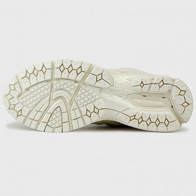 Кроссовки New Balance 2002R, цвет белый, артикул U2002RWH/D