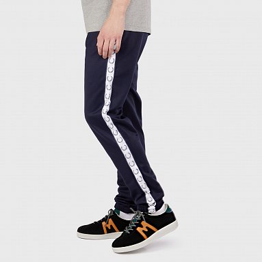 Брюки Fred Perry Taped Track Pant, цвет синий, артикул T5510-266