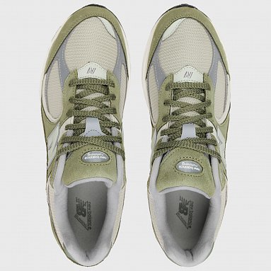 Кроссовки New Balance 2002R, цвет зеленый, артикул U2002RCA/D