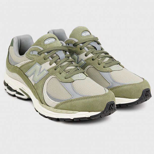 Кроссовки New Balance 2002R - фото 1