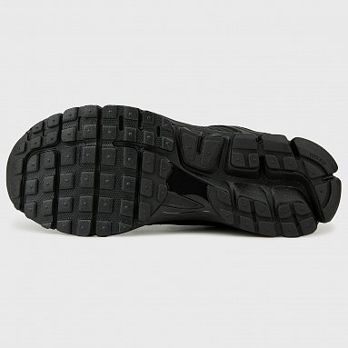 Кроссовки Nike Zoom Vomero 5, цвет черный, артикул BV1358-003