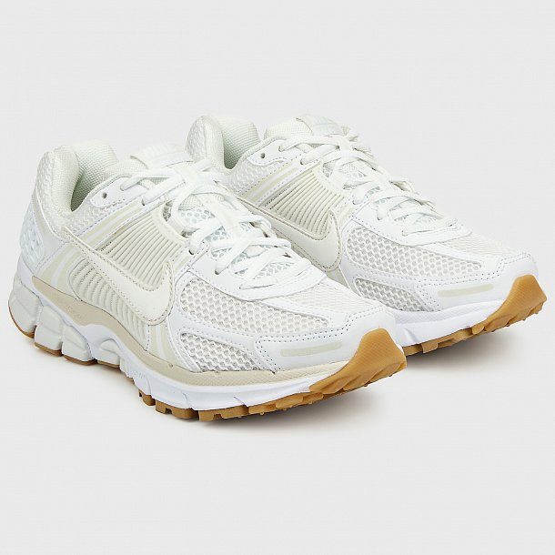 Кроссовки Nike Zoom Vomero 5 W - фото 1