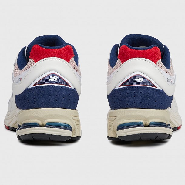 Кроссовки New Balance 2002R - фото 6