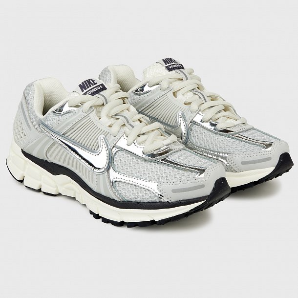 Кроссовки Nike Zoom Vomero 5 W - фото 1