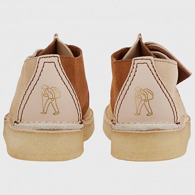 Ботинки Clarks Originals Desert Trek Wmns, цвет бежевый, артикул 26170137