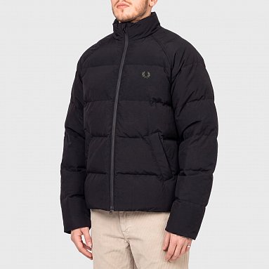 Куртка Fred Perry Raglan Padded Jacket, цвет черный, артикул J1309-184