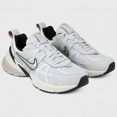 Кроссовки Nike V2K Run, цвет серый, артикул FN6703-002