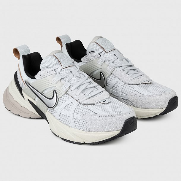 Кроссовки Nike V2K Run - фото 1