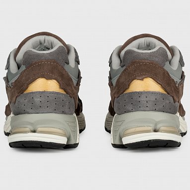 Кроссовки New Balance 2002R, цвет коричневый, артикул M20024J7/D