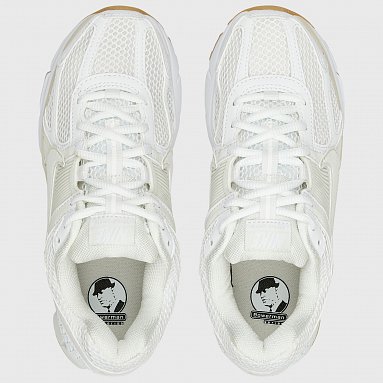 Кроссовки Nike Zoom Vomero 5 W, цвет белый, артикул FJ2028-104