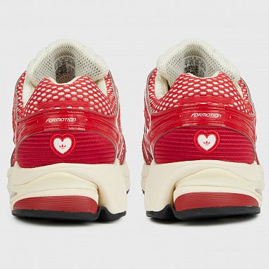 Кроссовки adidas Originals Adistar Control 5 W, цвет красный, артикул KK0184
