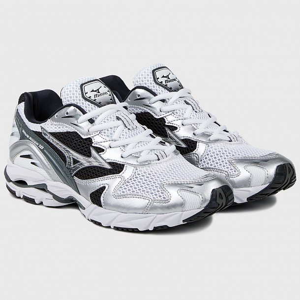 Кроссовки Mizuno Wave Rider 10 - фото 1