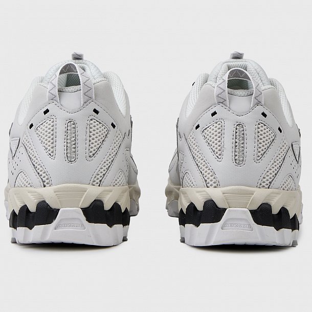 Кроссовки New Balance 610 ML610TBA/D (цвет: белый / nimbus cloud