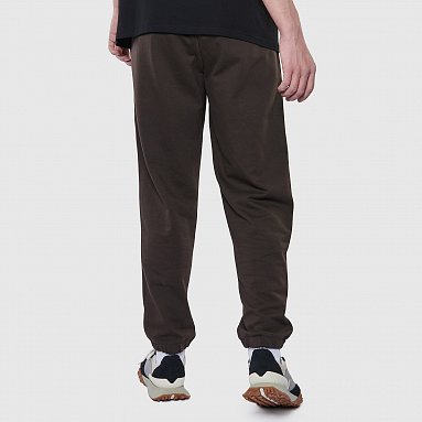 Брюки New Balance Essentials Sweatpant, цвет , артикул UP21500/RHE