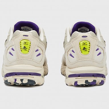 Кроссовки Mizuno Wave Rider 10 Future Gardens, цвет бежевый, артикул D1GA3317-01
