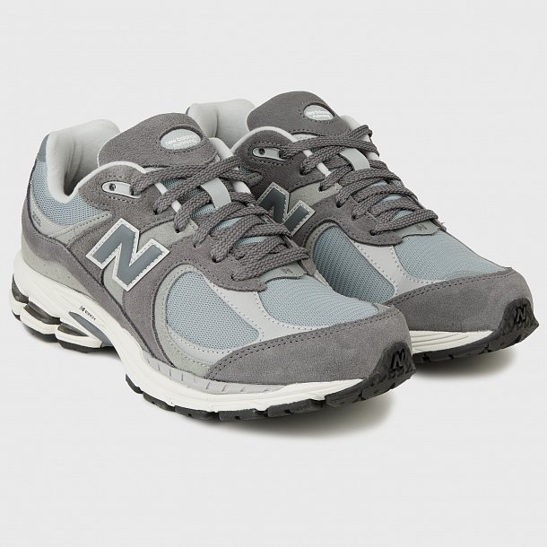 Кроссовки New Balance 2002R - фото 1