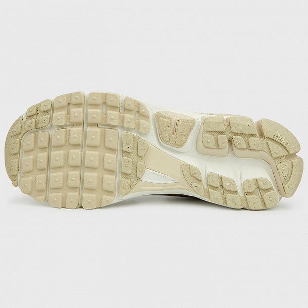 Кроссовки Nike Zoom Vomero 5 W - фото 4