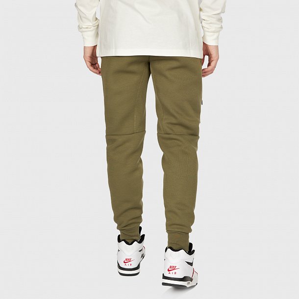 Брюки Nike Sportswear Tech Fleece - фото 1