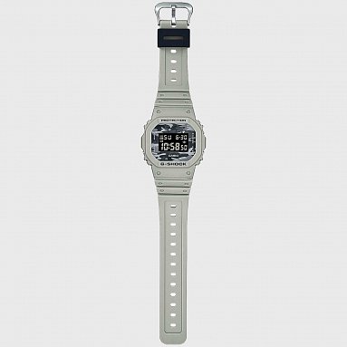 Часы Casio G-Shock DW-5600CA-8ER, цвет черный, артикул DW-5600CA-8ER
