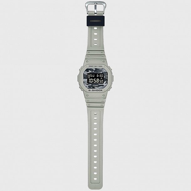 Часы Casio G-Shock DW-5600CA-8ER - фото 1