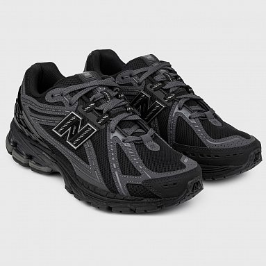 Кроссовки New Balance 1906R, цвет черный, артикул M1906RLB