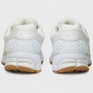 Кроссовки Nike Zoom Vomero 5 W, цвет белый, артикул FJ2028-104