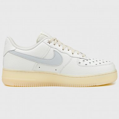 Кроссовки Nike Air Force 1 '07 W, цвет голубой, артикул FD0793-100