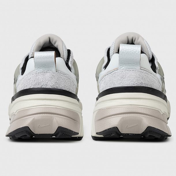 Кроссовки Nike V2K Run - фото 3