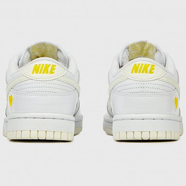 Кроссовки Nike Dunk Low Valentine's Day Yellow Heart W, цвет белый, артикул FD0803-100