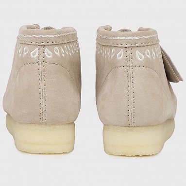 Ботинки Clarks Originals Wallabee Boot, цвет бежевый, артикул 26171993