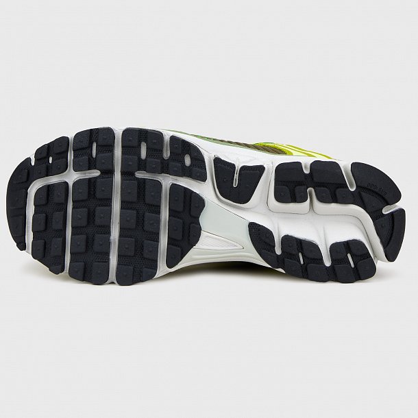 Кроссовки Nike Zoom Vomero 5 W - фото 5