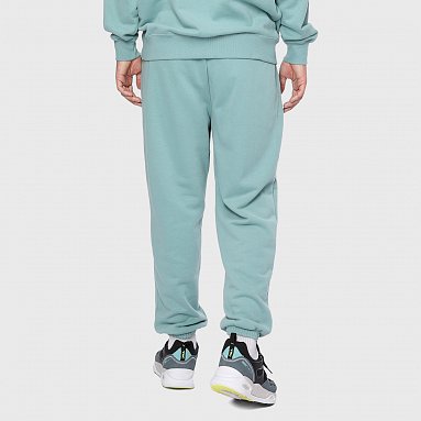 Брюки Puma Classics Relaxed Sweatpants, цвет голубой, артикул 535058-50